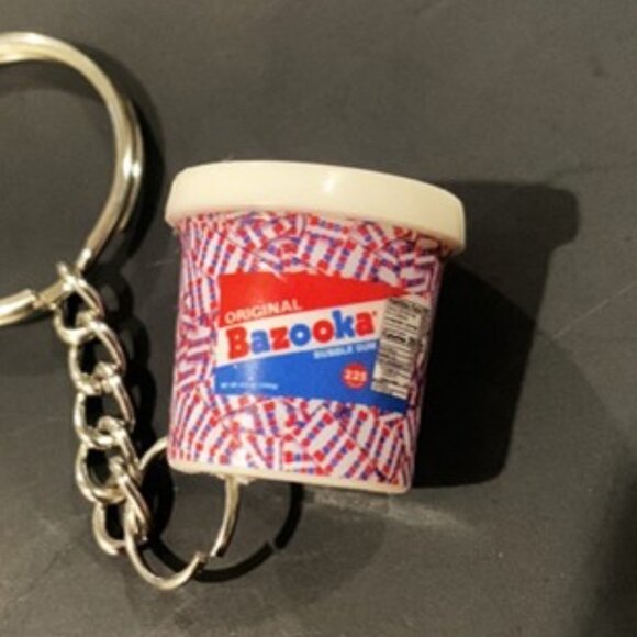 Bazooka Bubblegum Tub Keychain – Pop of Nostalgia - Picture 4 of 8